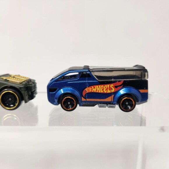 Lot of (9) Hot Wheels Diecast Cars 1998-2022 1/64 (b1) - Picture 5 of 11